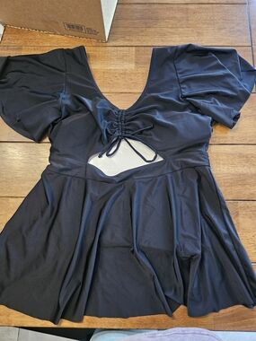 OBlack Tie-Front Cutout Bathing Suit Top And 4 Mix & Match Bottoms Size2xl/16/18